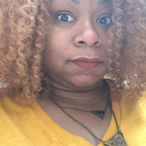 Meet your Posher, Tesha